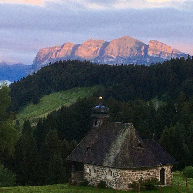 kapelle-abend-nah